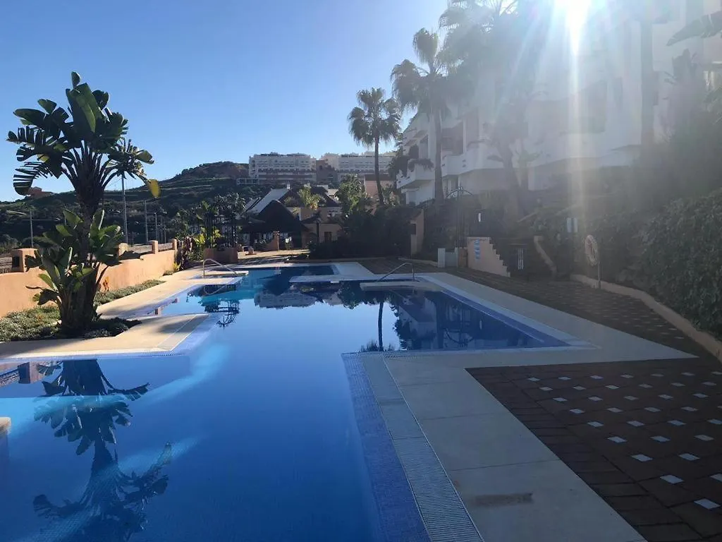 Duquesa Village Apartment 0*, Manilva